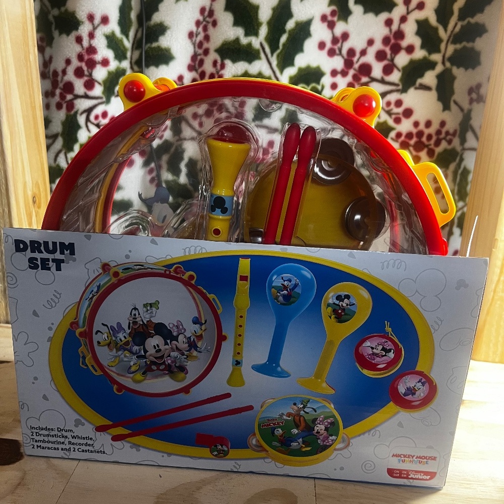 Mickey Drum Set